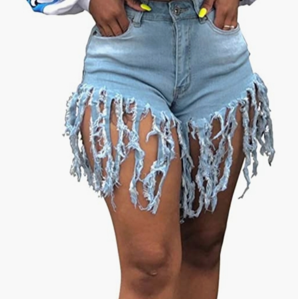 Trending Fringe denim shorts